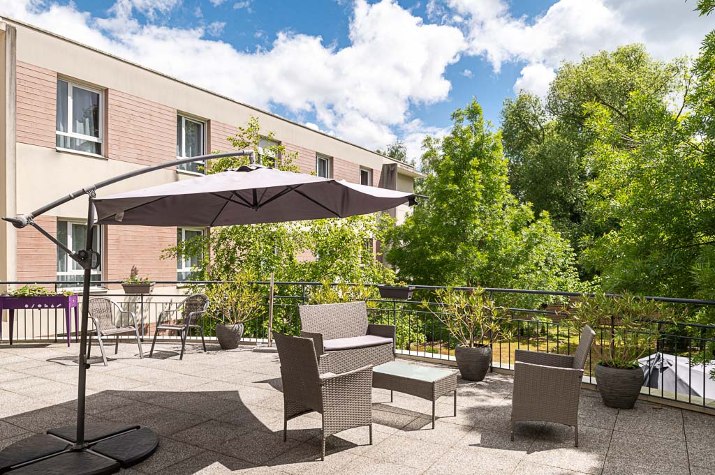 EHPAD Korian Coteaux de l'Yvette - Photo 5 sur 5 - Environnement et extérieurs