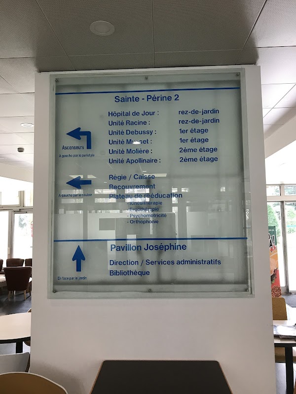 USLD de l'Hôpital de Sainte-Perrine - Photo 2 sur 5 - Intérieur et espaces communs