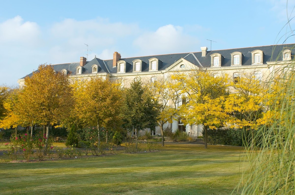 EHPAD Résidence La Retraite - Photo 3 sur 5 - Chambres et hébergement