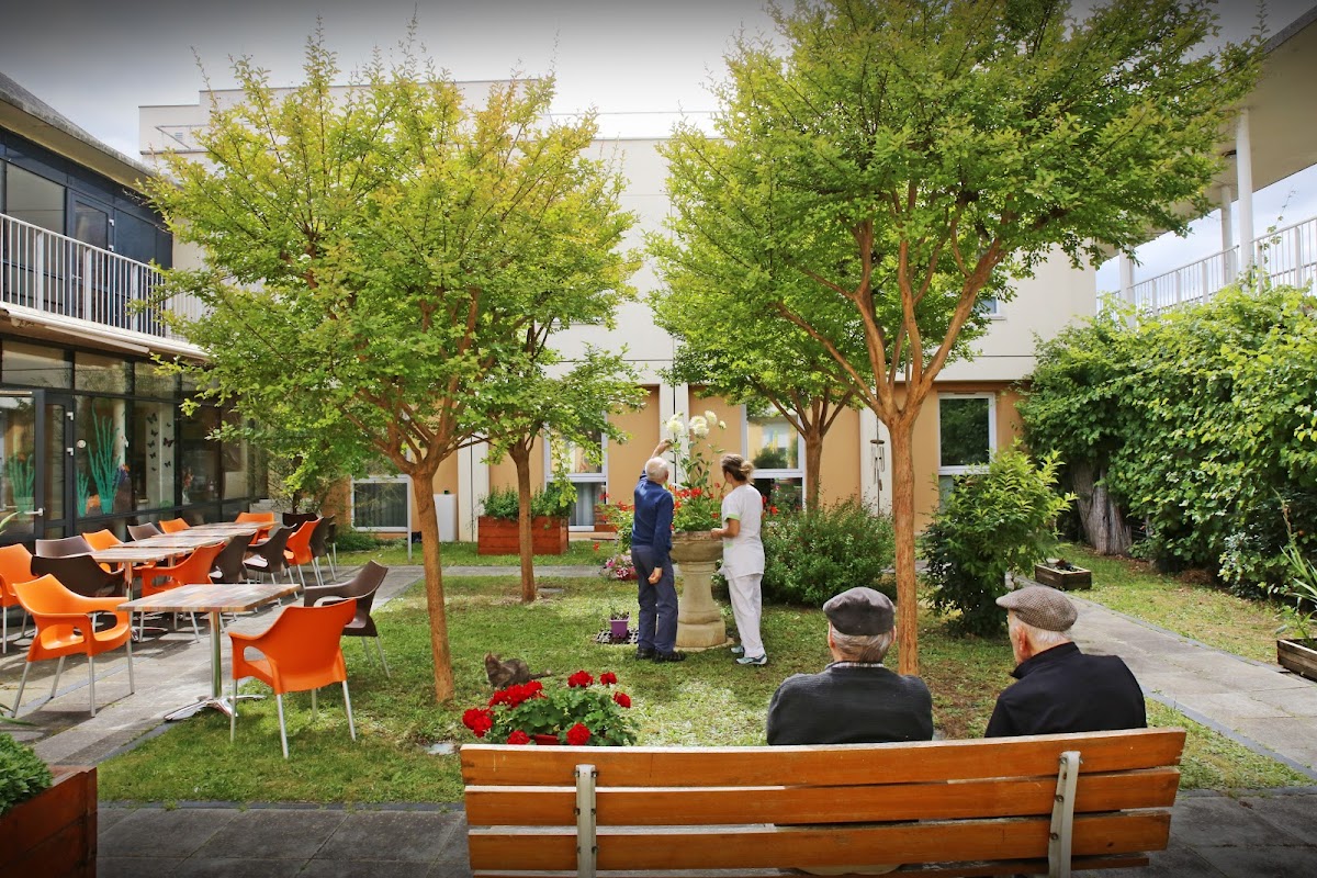 EHPAD ESBG - Site de Baugé - Photo 3 sur 4 - Chambres et hébergement