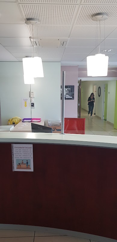 EHPAD Les Violettes - Photo 2 sur 5 - Intérieur et espaces communs