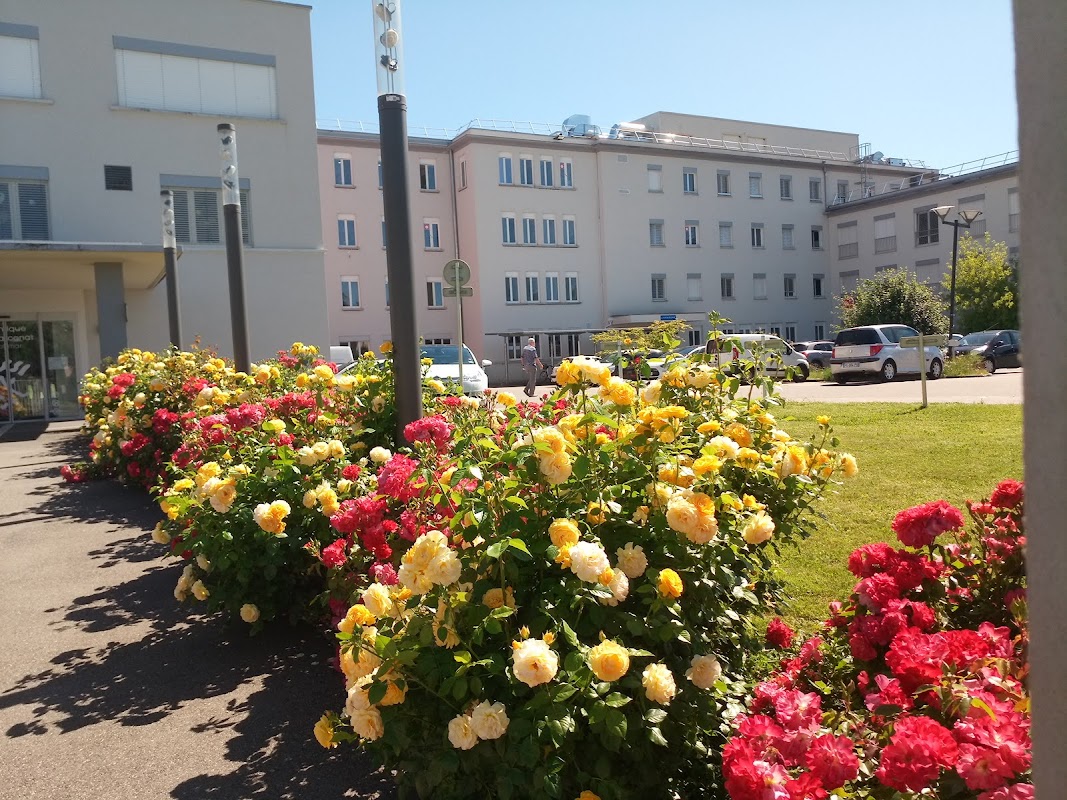 USLD du Groupe hospitalier du Centre Alsace site du Diaconat - Photo 5 sur 5 - Environnement et extérieurs