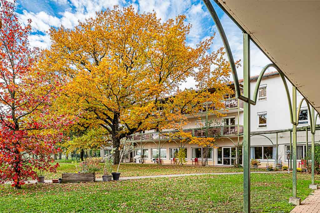Photo de EHPAD Les Jardins d'Hestia, EHPAD à GREZIEU LA VARENNE
