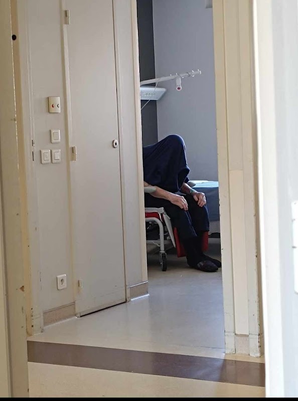 USLD Hôpital des Charpennnes - Photo 2 sur 4 - Intérieur et espaces communs