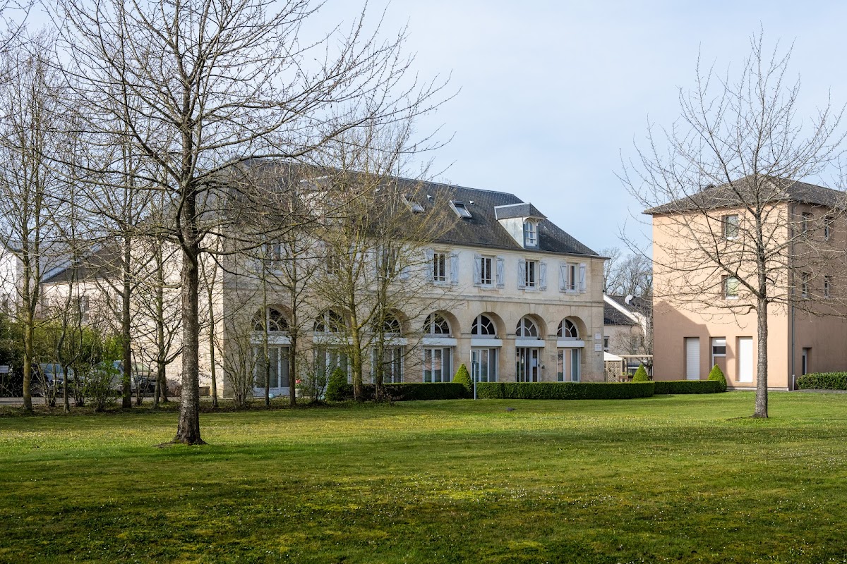 EHPAD Centre de gérontologie Clinique Léopold Bellan - Photo 5 sur 5 - Environnement et extérieurs