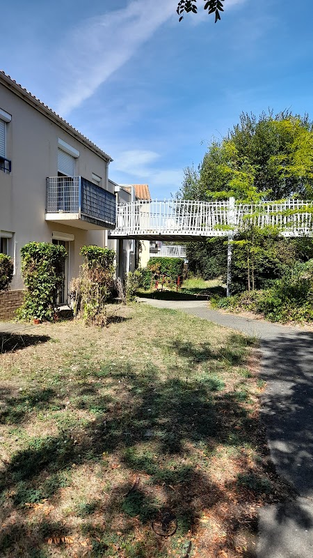 EHPAD Les Cordeliers - Photo 5 sur 5 - Environnement et extérieurs