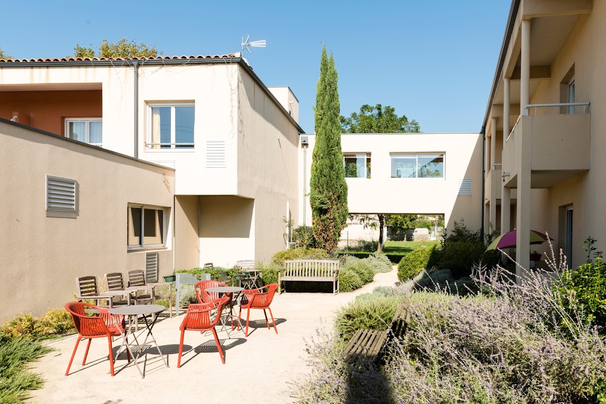 Photo de EHPAD Les Jardins Médicis, EHPAD à MILHAUD