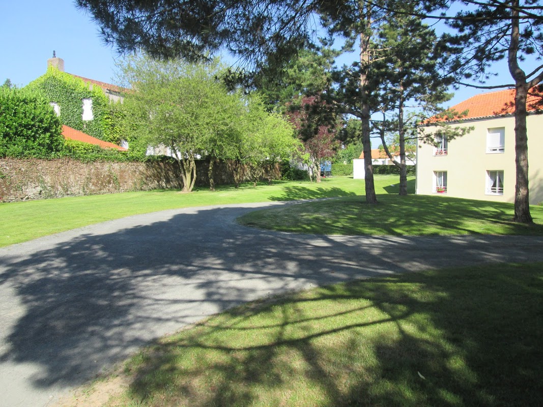 Photo de EHPAD Les Glénans, EHPAD à HAUTE GOULAINE