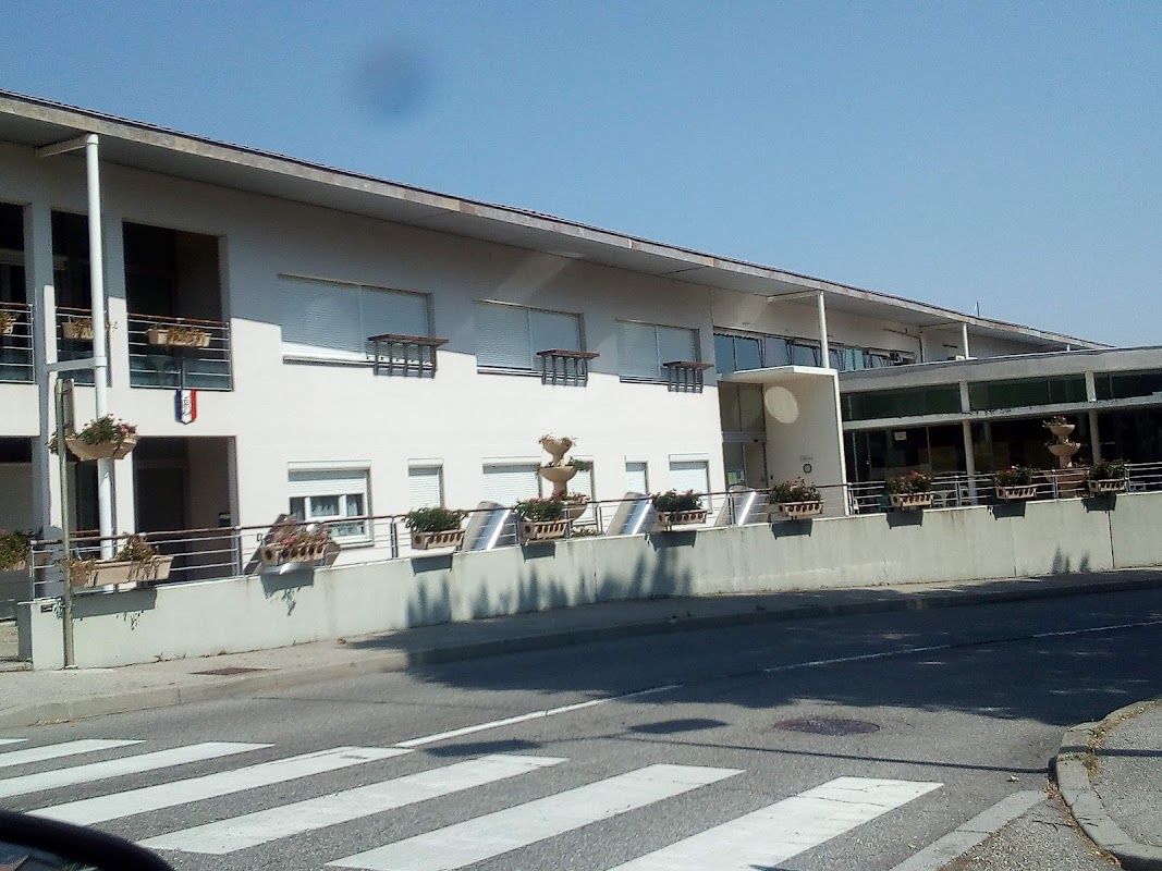 EHPAD Centre hospitalier de Pélussin - Photo 3 sur 5 - Chambres et hébergement