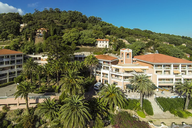 Photo de MAISON DE RETRAITE VILLA SAINT CAMILLE, EHPAD à THEOULE SUR MER