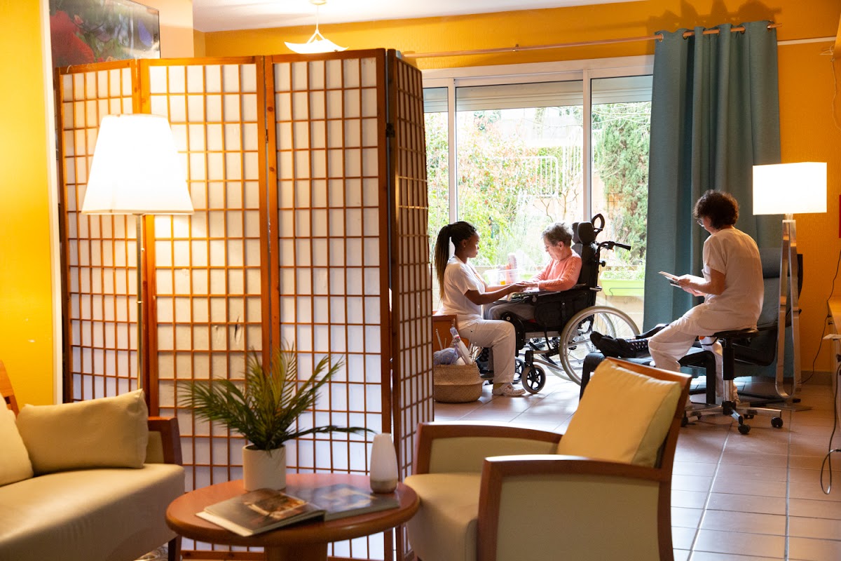 EHPAD Borde Haute - Photo 2 sur 5 - Intérieur et espaces communs