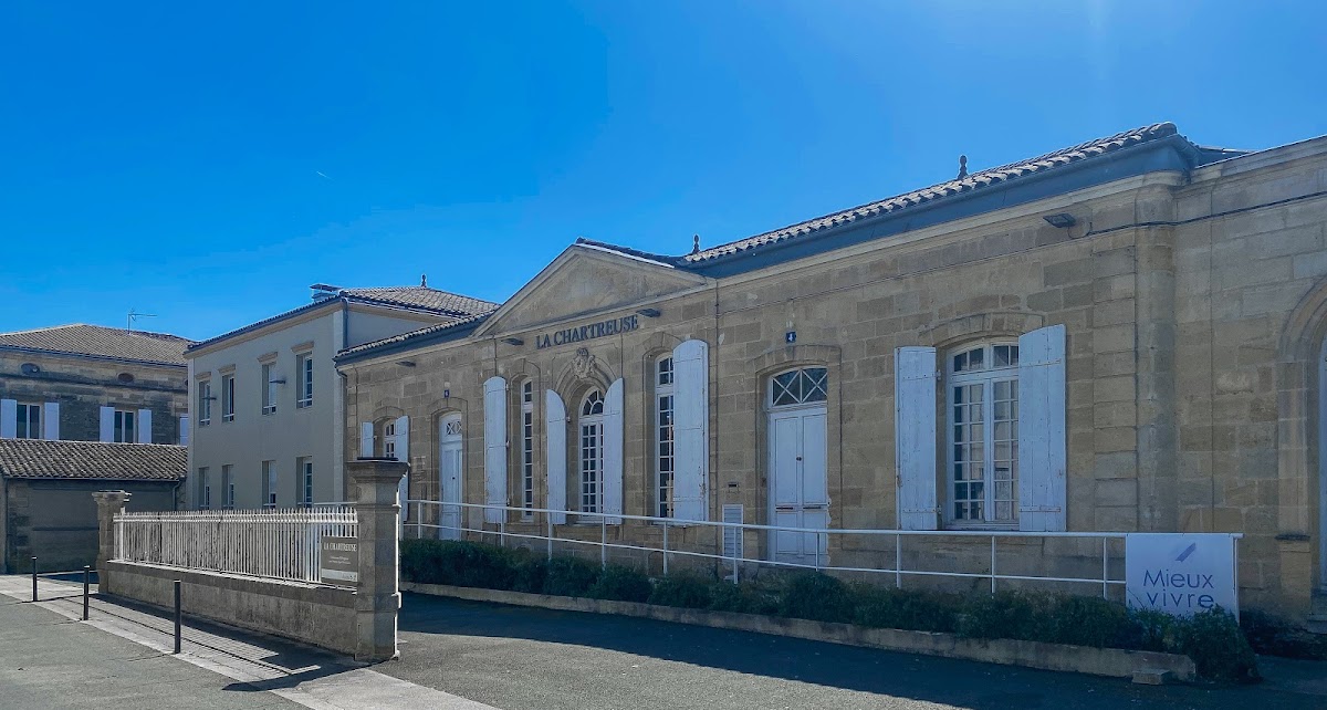 EHPAD La Chartreuse Coutras - Photo 2 sur 5 - Intérieur et espaces communs