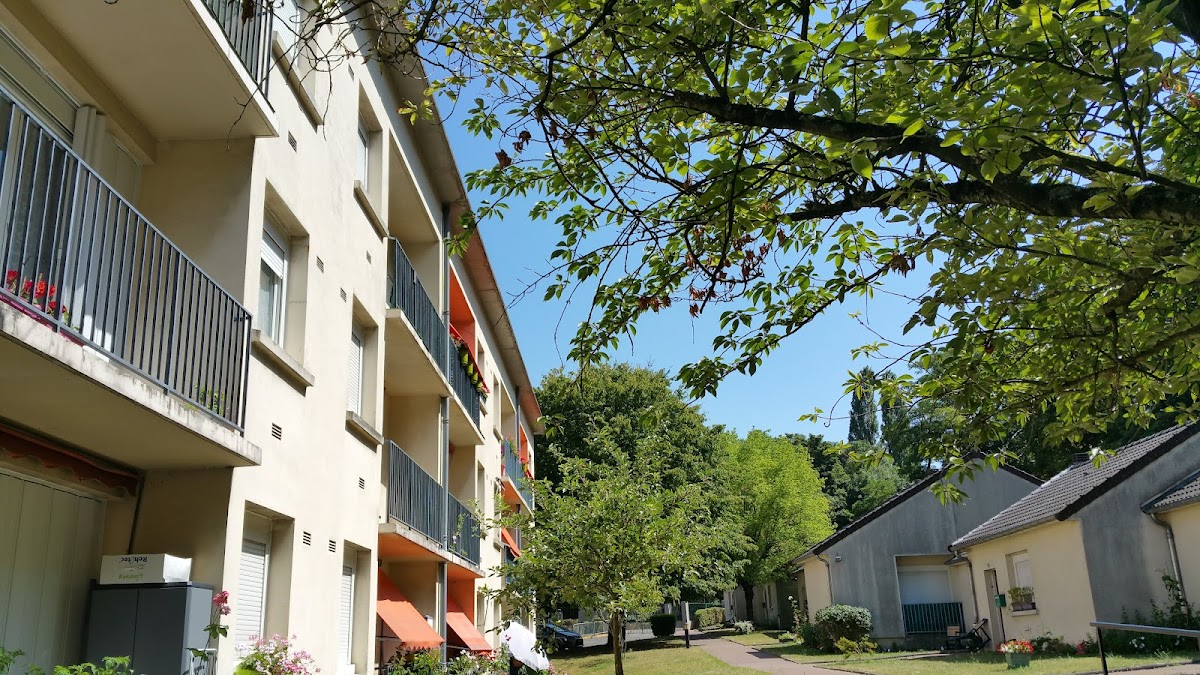 Photo de Foyer-Résidence Jean-Lebas restaurant Club, Résidence autonomie à LIVRY GARGAN