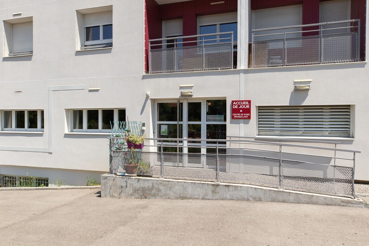 Accueil de jour Les petits bonheurs - Photo 2 sur 4 - Intérieur et espaces communs