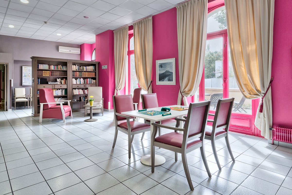 EHPAD Les Candelies - Photo 3 sur 5 - Chambres et hébergement