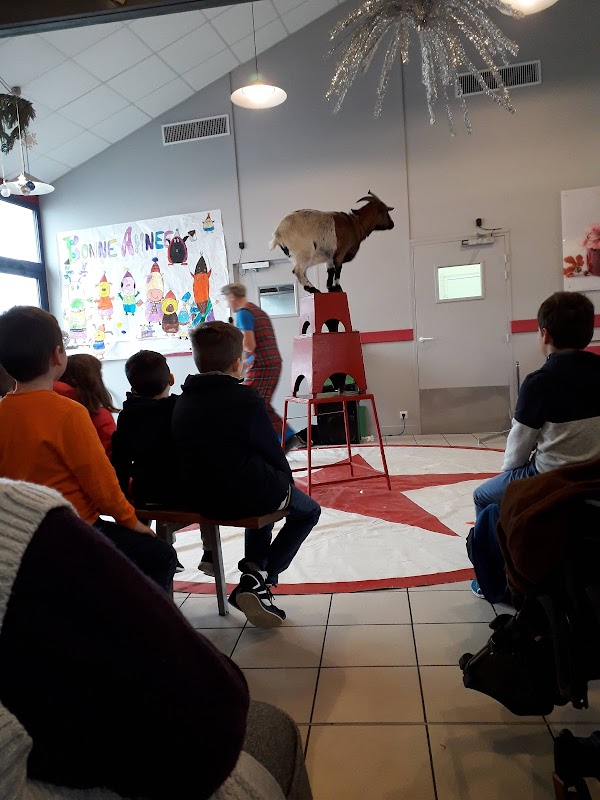 Photo de EHPAD Résidence Le Colombier, EHPAD à ST ETIENNE DU BOIS