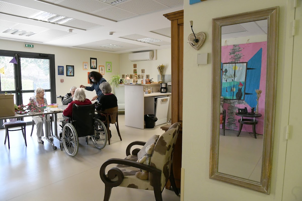 EHPAD Marius Bertrand - Photo 2 sur 5 - Intérieur et espaces communs