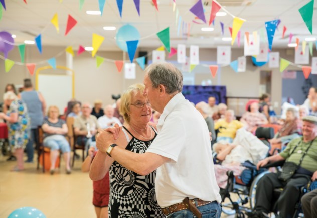 EHPAD Résidence Les Champs - Photo 3 sur 5 - Chambres et hébergement