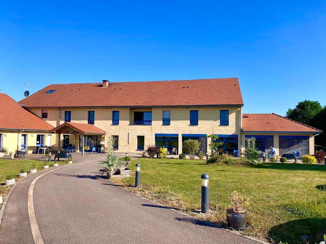 EHPAD Les Eaux Vives de Triaucourt - Photo 2 sur 5 - Intérieur et espaces communs