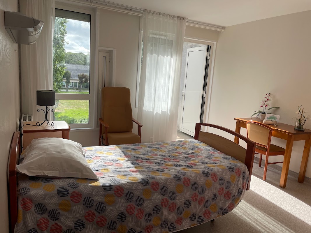 EHPAD Marcel Paul - Photo 2 sur 5 - Intérieur et espaces communs