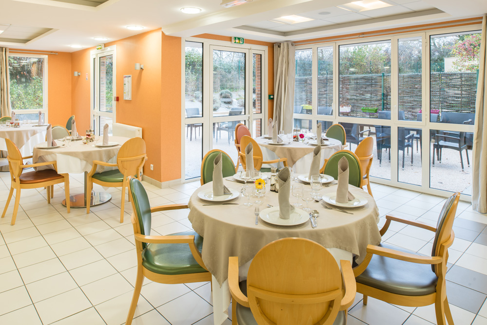 EHPAD Résidence Pin Balma - Photo 3 sur 5 - Chambres et hébergement