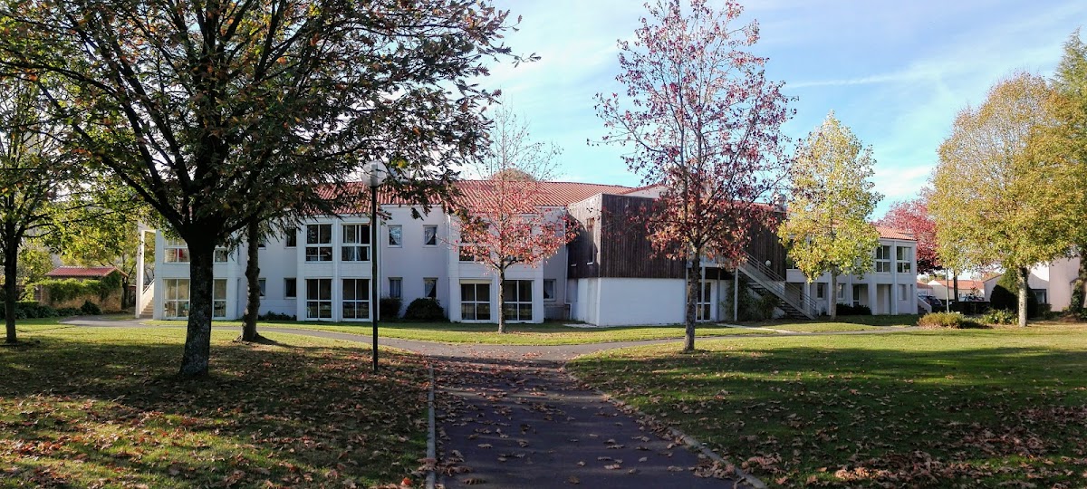 EHPAD Les Roses d'or - Le Chêne d'or - Photo 2 sur 3 - Intérieur et espaces communs