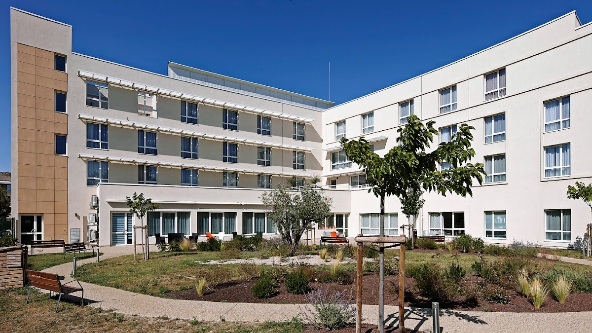 Photo de EHPAD Les Portes du Luberon, EHPAD à AVIGNON