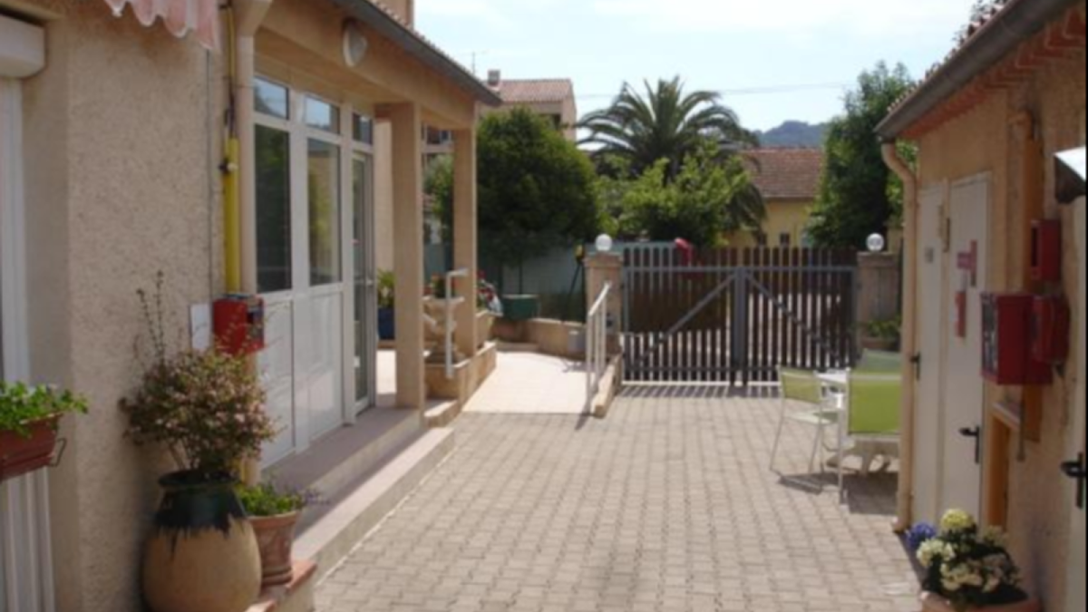 Photo de EHPAD au Bon Accueil, EHPAD à LA CRAU