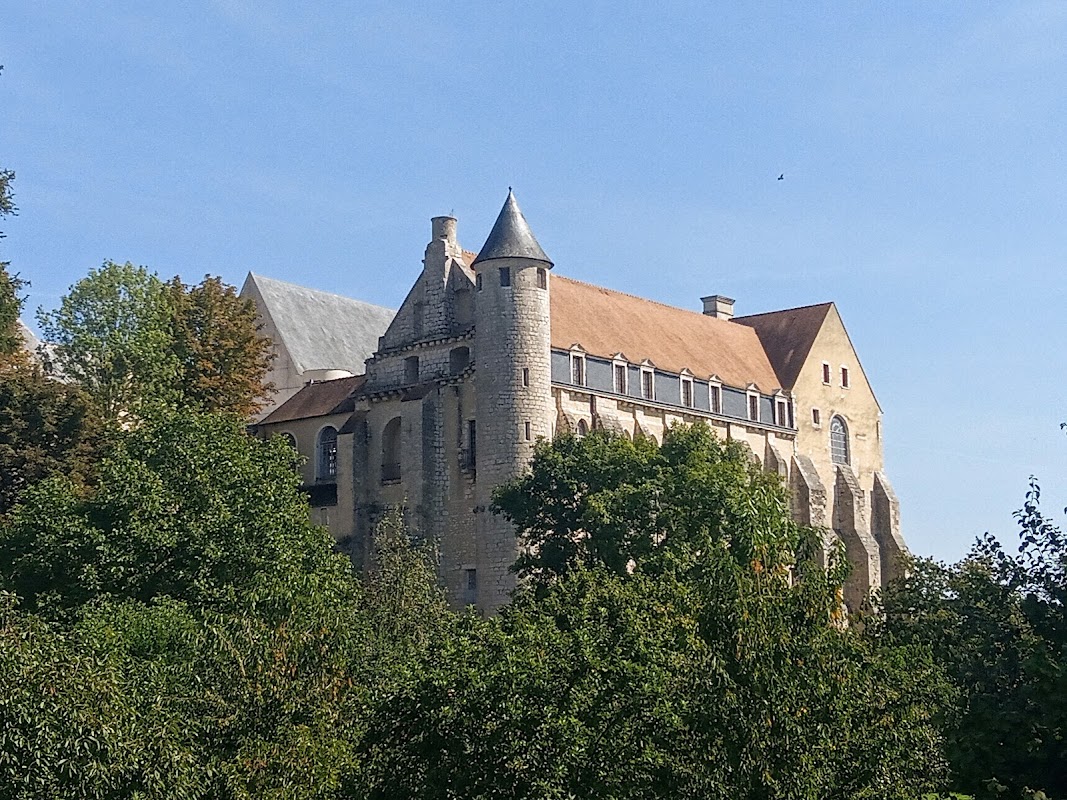 EHPAD Saint-Séverin - Photo 2 sur 5 - Intérieur et espaces communs