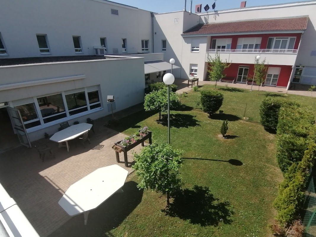 EHPAD Les Iris - Photo 2 sur 5 - Intérieur et espaces communs