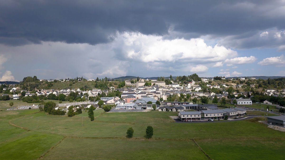 Photo de EHPAD Résidence Les Pins, EHPAD à ST ALBAN SUR LIMAGNOLE