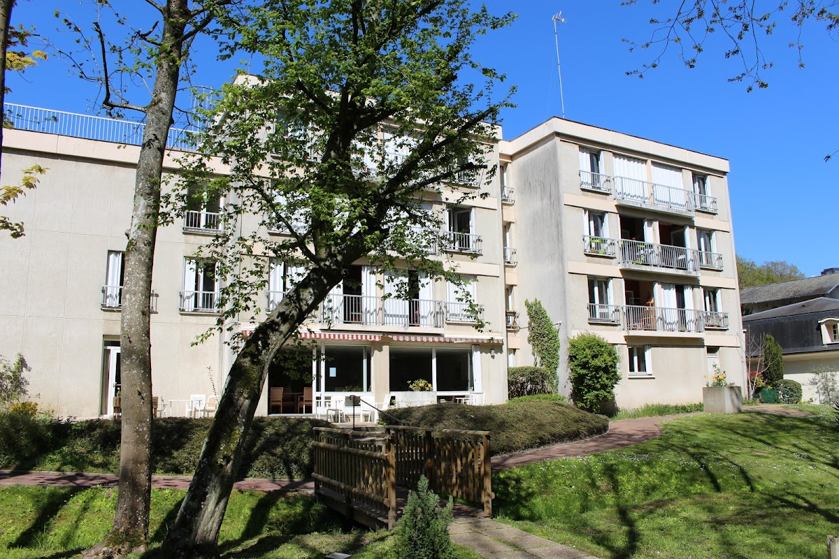 Foyer-Logement Communal Les-sapins-bleus - Photo principale
