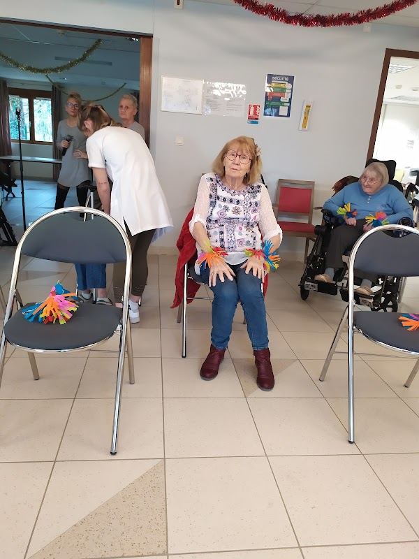 EHPAD Jacques Saurin Moussac - Photo 3 sur 3 - Chambres et hébergement