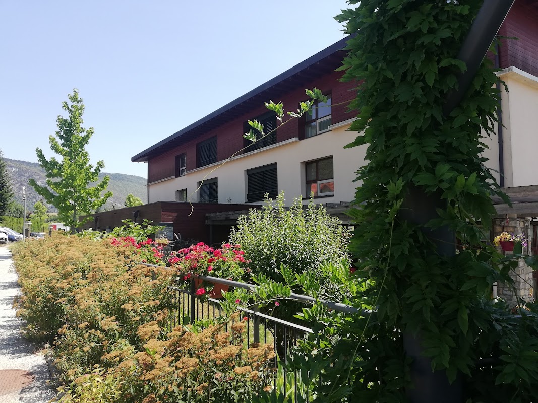 EHPAD du Lac d'Aiguebelette - Photo 3 sur 5 - Chambres et hébergement