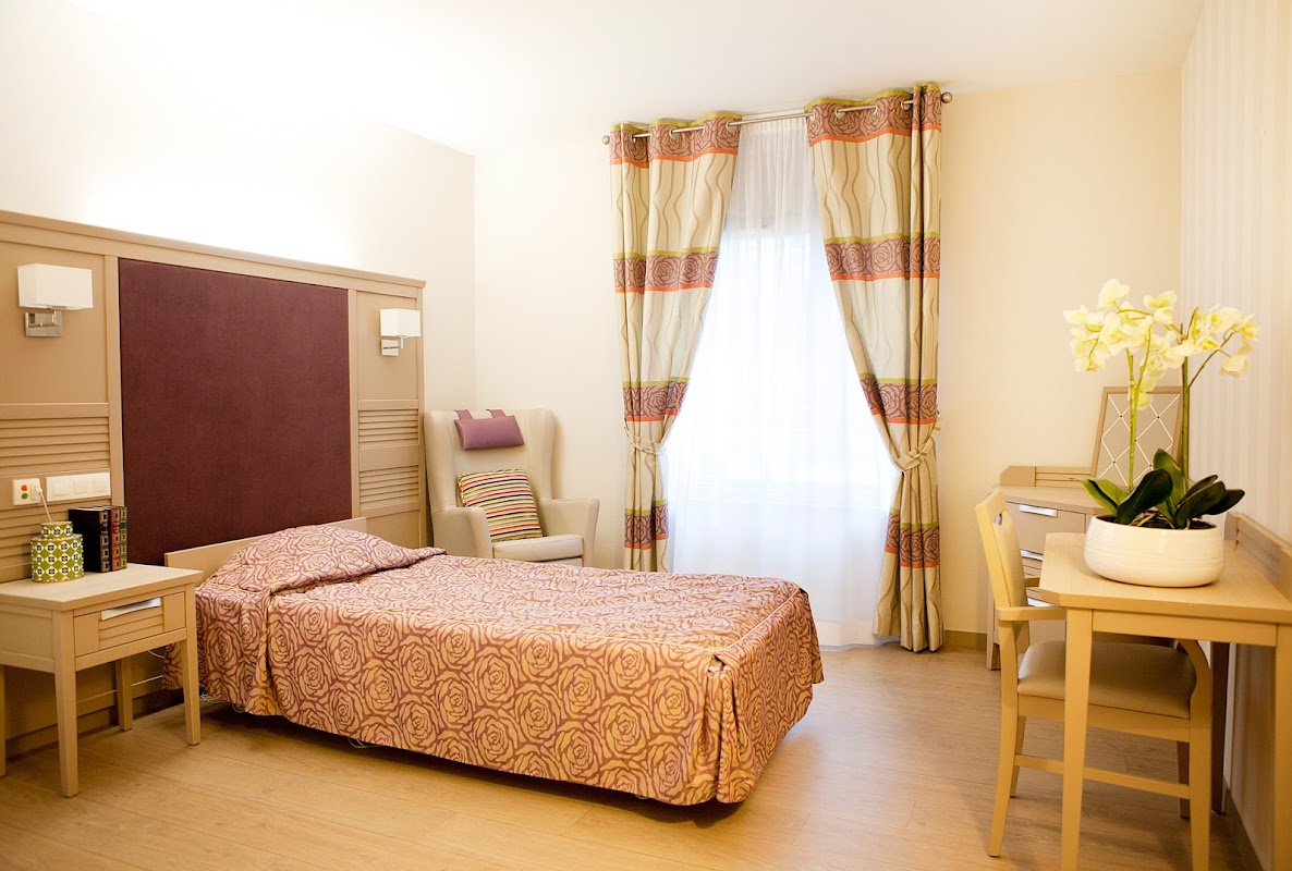 EHPAD Le Clos Rousset - Photo 2 sur 5 - Intérieur et espaces communs