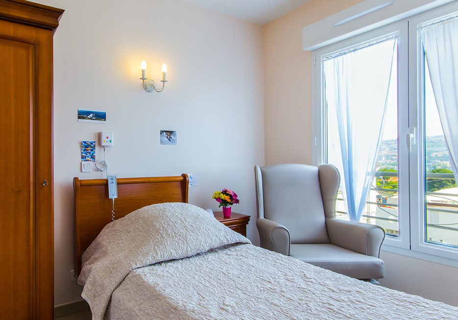 EHPAD Les Heures Claires - Photo 3 sur 5 - Chambres et hébergement