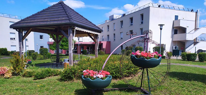 Photo de EHPAD La Maison des Verdiaux, EHPAD à FOURCHAMBAULT