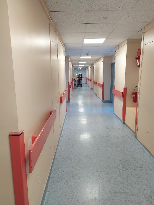 USLD du centre hospitalier de Saint-Amand-Montrond - Photo 5 sur 5 - Environnement et extérieurs