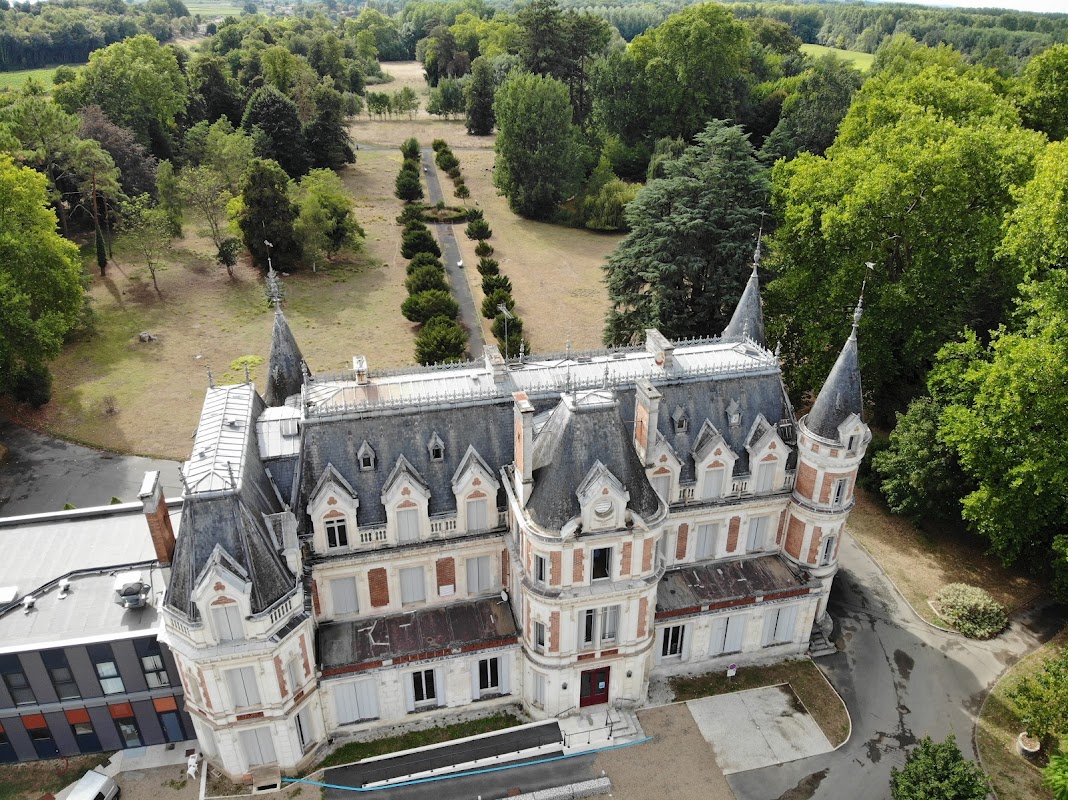 EHPAD Château de Cressé - Photo 2 sur 5 - Intérieur et espaces communs